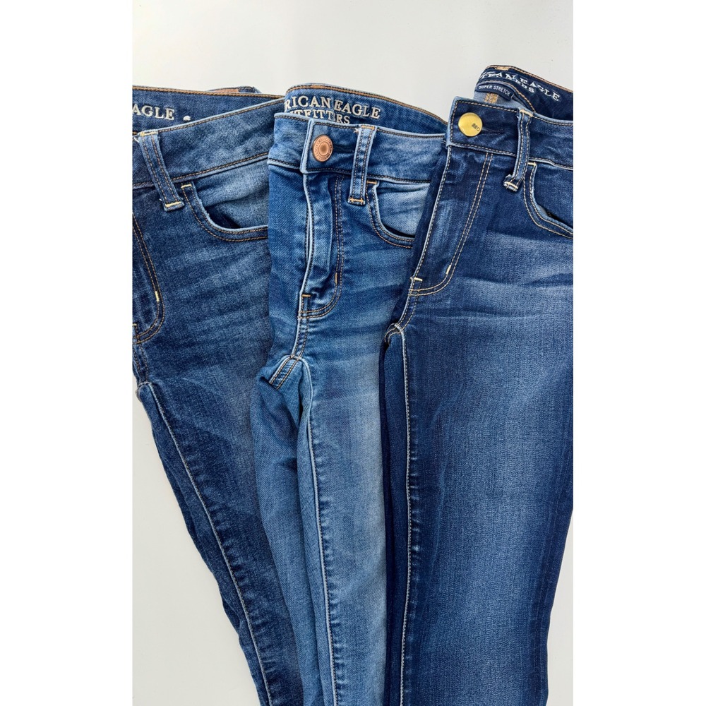 Lot of 3 American Eagle Super Stretch Skinny Jeans Blue Denim Women Size 2 Short
